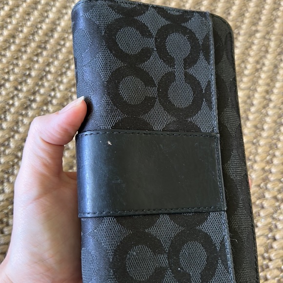 Coach Wallet - Picture 2 of 4